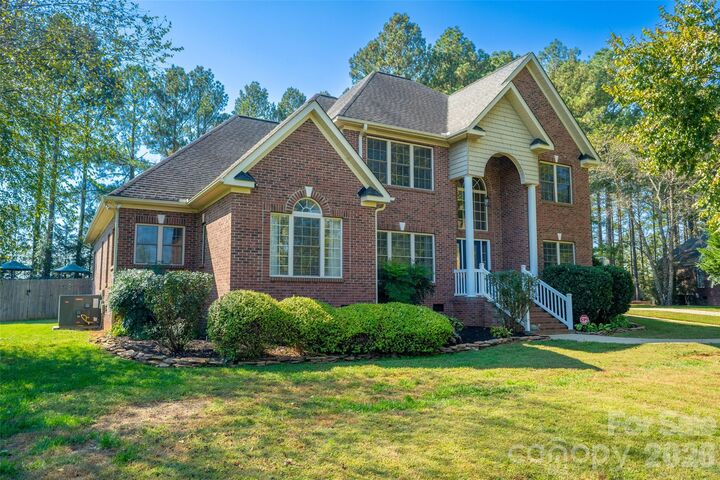 Property Photo: 435 Crowders Bluff Court SC 29710