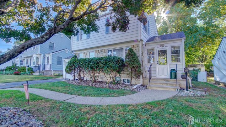 Property Photo:  121 Palmer Lane  NJ 08618 
