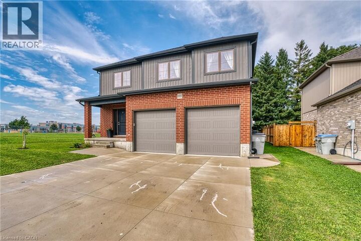 Property Photo:  885 Binning Street West  ON N4W 0J7 