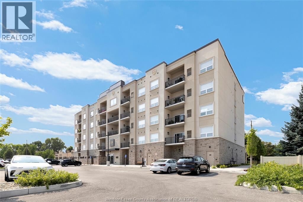 Property Photo:  1740A Sprucewood Avenue 502  ON N9J 0E6 