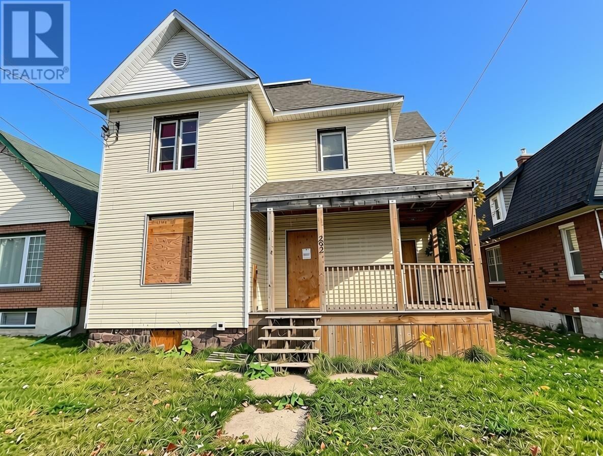 Property Photo:  292 Pim St  ON P6B 2T5 