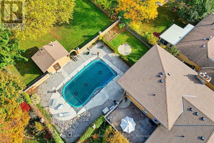 Property Photo:  1050 Dearness Drive  ON N6E 1N7 