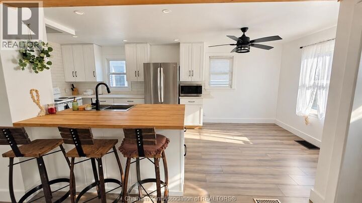 Property Photo:  95 Poplar Street  ON N7L 1K2 