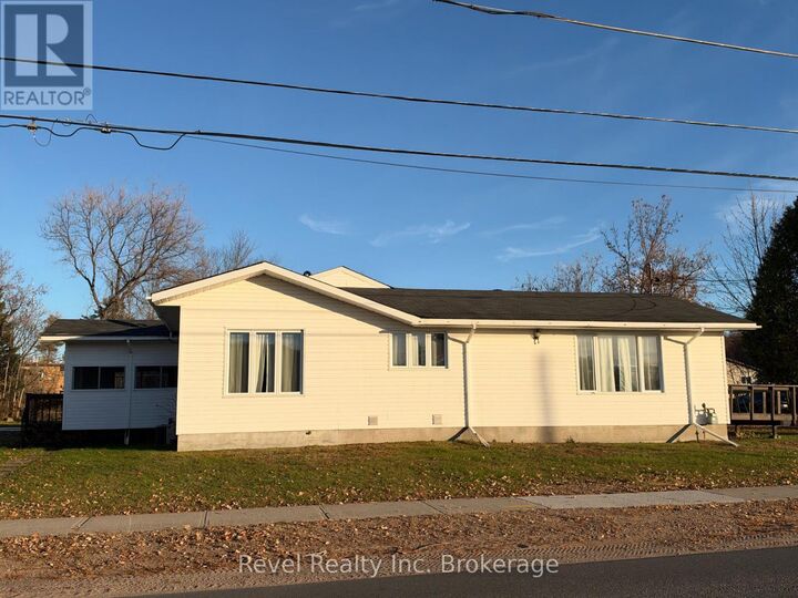 Property Photo:  391 Mattawan Street  ON P0H 1V0 