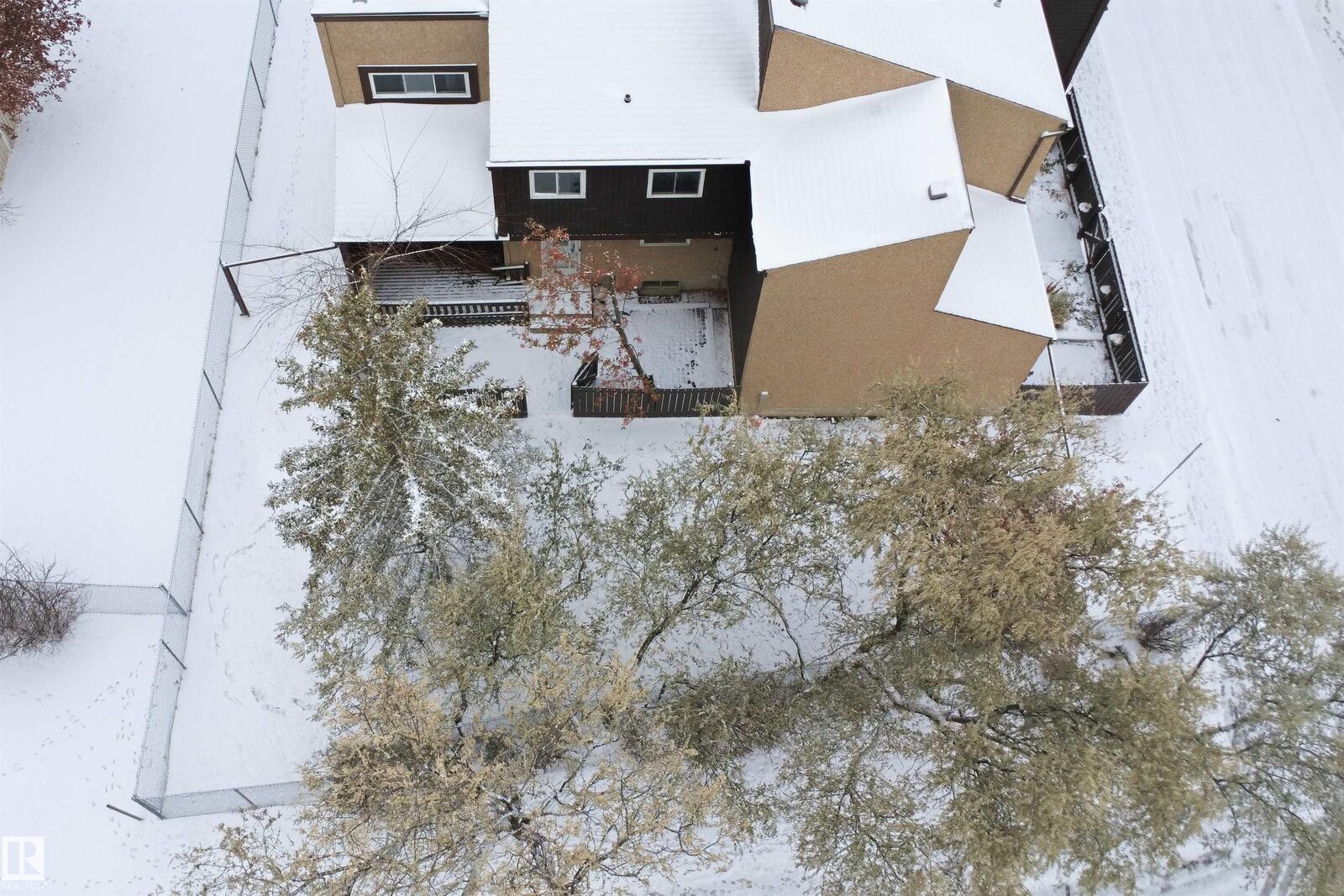Property Photo:  8003 27 Avenue NW  AB T6K 3C9 