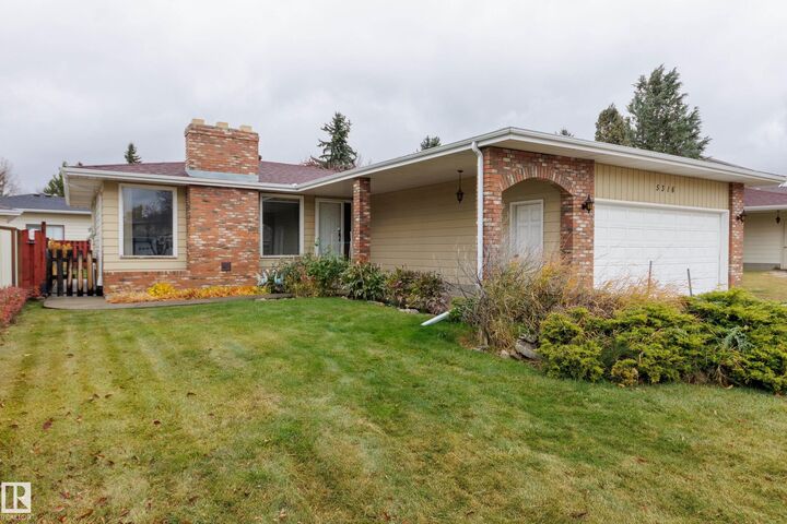 Property Photo:  5316 Hillview Crescent NW  AB T6L 2E4 