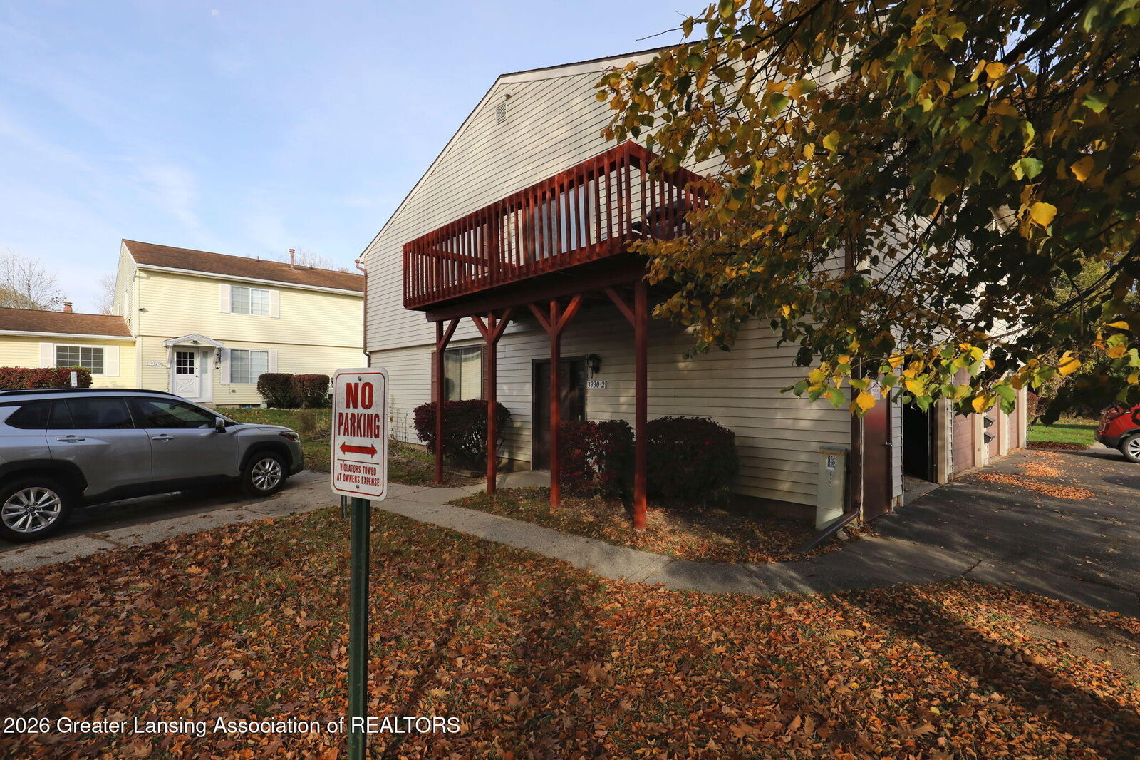 Property Photo: 3930 Hunters Ridge Drive MI 48911