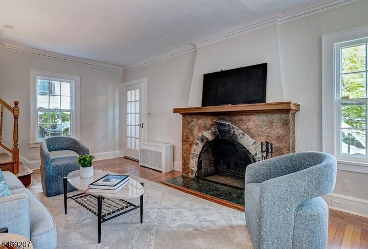 Property Photo:  18 Evergreen Pl  NJ 07040 
