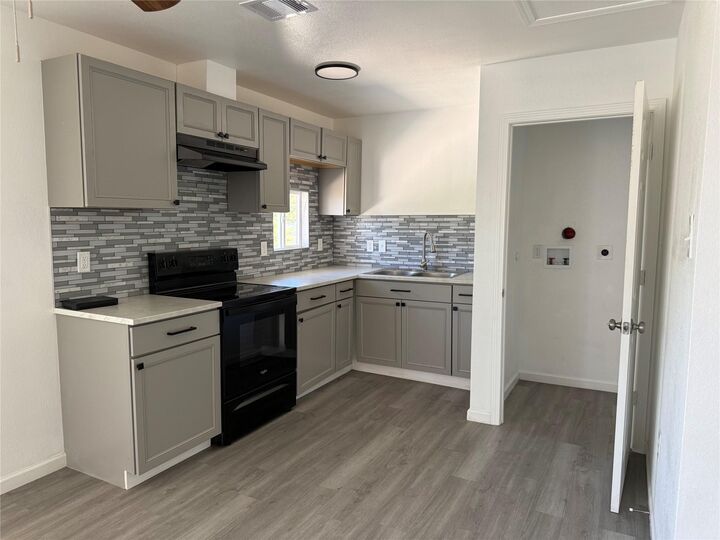 Property Photo:  316 20th Street 1  TX 77539 