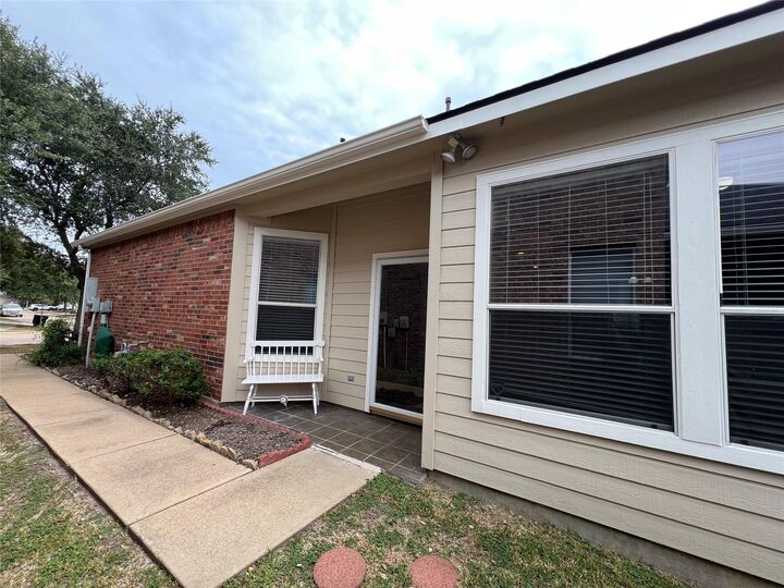 Property Photo:  17231 Brookhollow Court Drive  TX 77084 