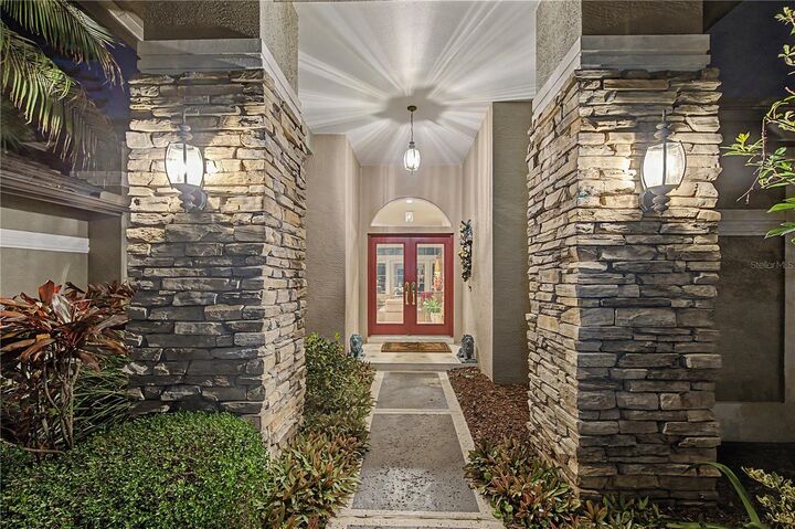 Property Photo:  1334 Fallsmeade Court  FL 34677 