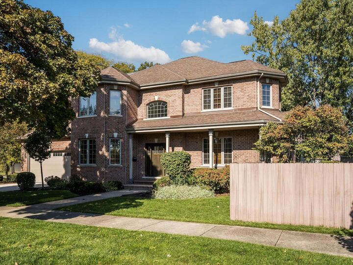 Property Photo:  2618 Glenview Avenue  IL 60068 