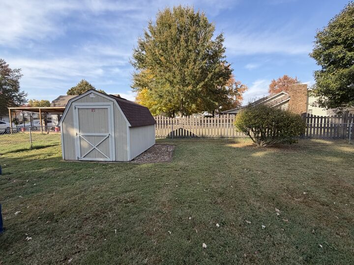 Property Photo:  1502 Matthew Lane  IL 62959 