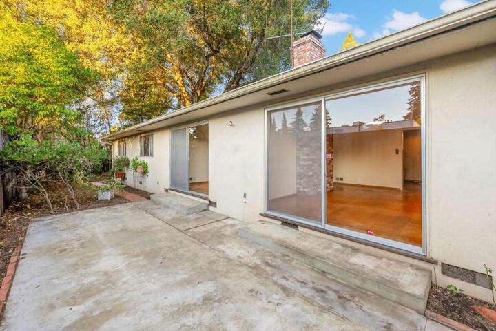 Property Photo:  508 Durham Street  CA 94025 