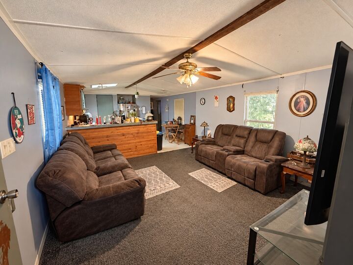 Property Photo:  125 Oak Dr  TN 37166 