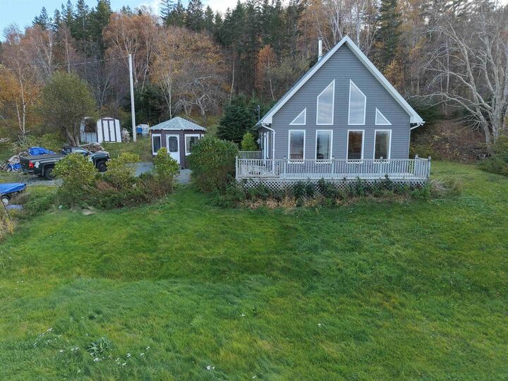 Property Photo: 366 Lakeshore Drive NS B0E 3B0