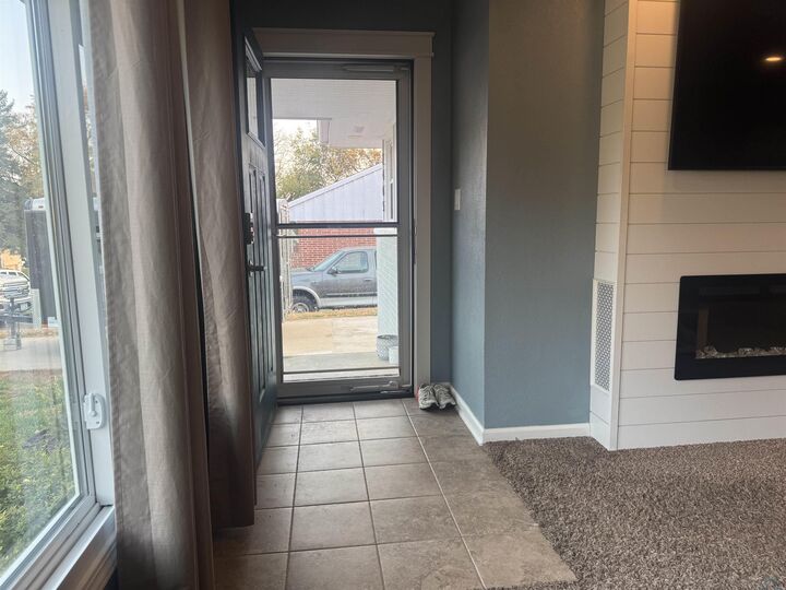 Property Photo: 2405 S Magnolia Street IA 51106