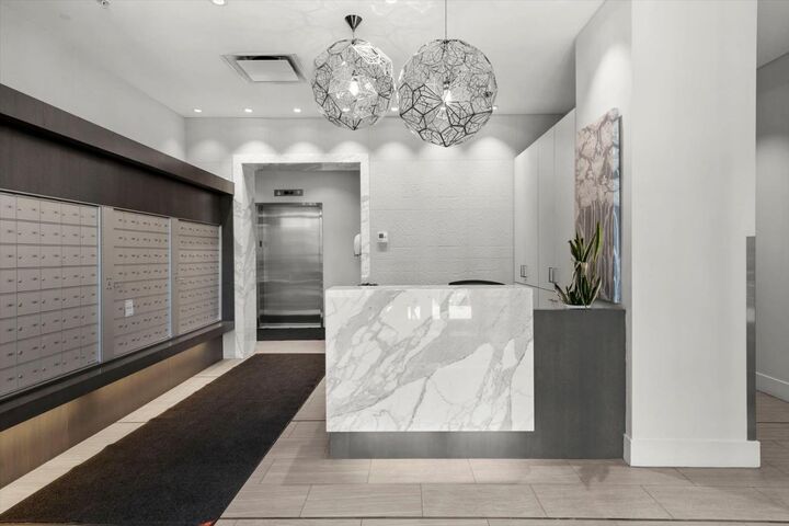 Property Photo:  1501 6 Street SW 706  AB T2R 0Z7 