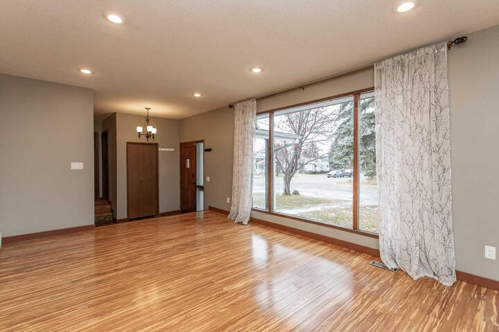 Property Photo:  11 Odell Green  AB T4P 1V3 