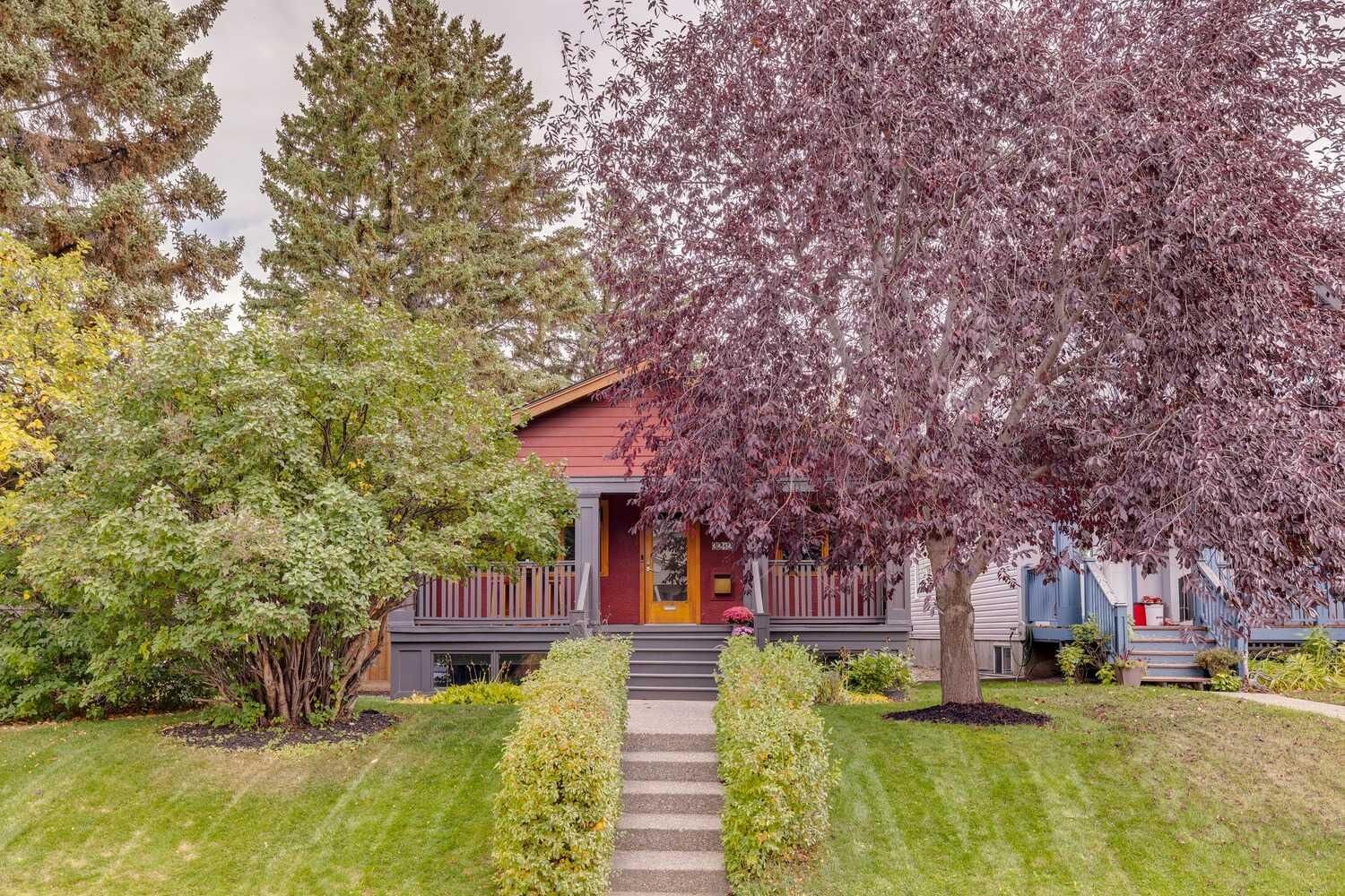 Property Photo: 3212 30 Street SW AB T3E 2M7