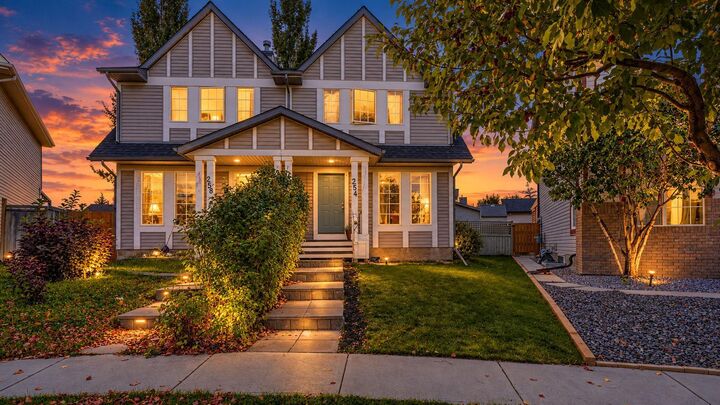 Property Photo:  254 Elgin View SE  AB T2Z 4N6 