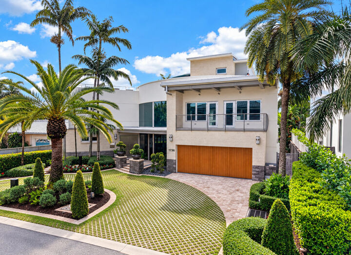 Property Photo:  1736 SE 13th Street  FL 33316 