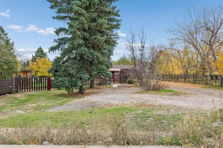 Property Photo:  850 S Paddock Street  CO 80107 