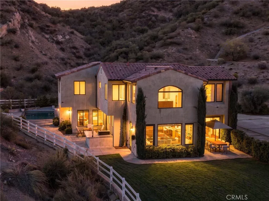 Property Photo:  16101 Live Oak Circle  CA 91387 