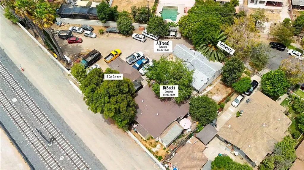 Property Photo:  2430 W 6th A/B  CA 92703 