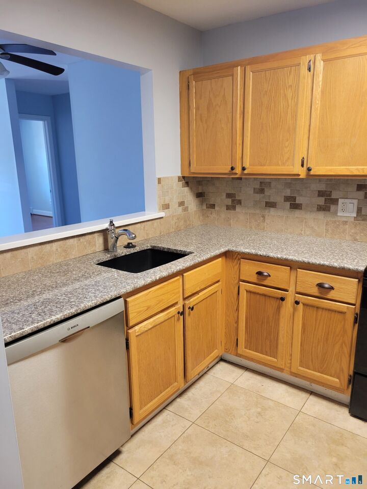Property Photo:  173 Russo Avenue 701  CT 06513 