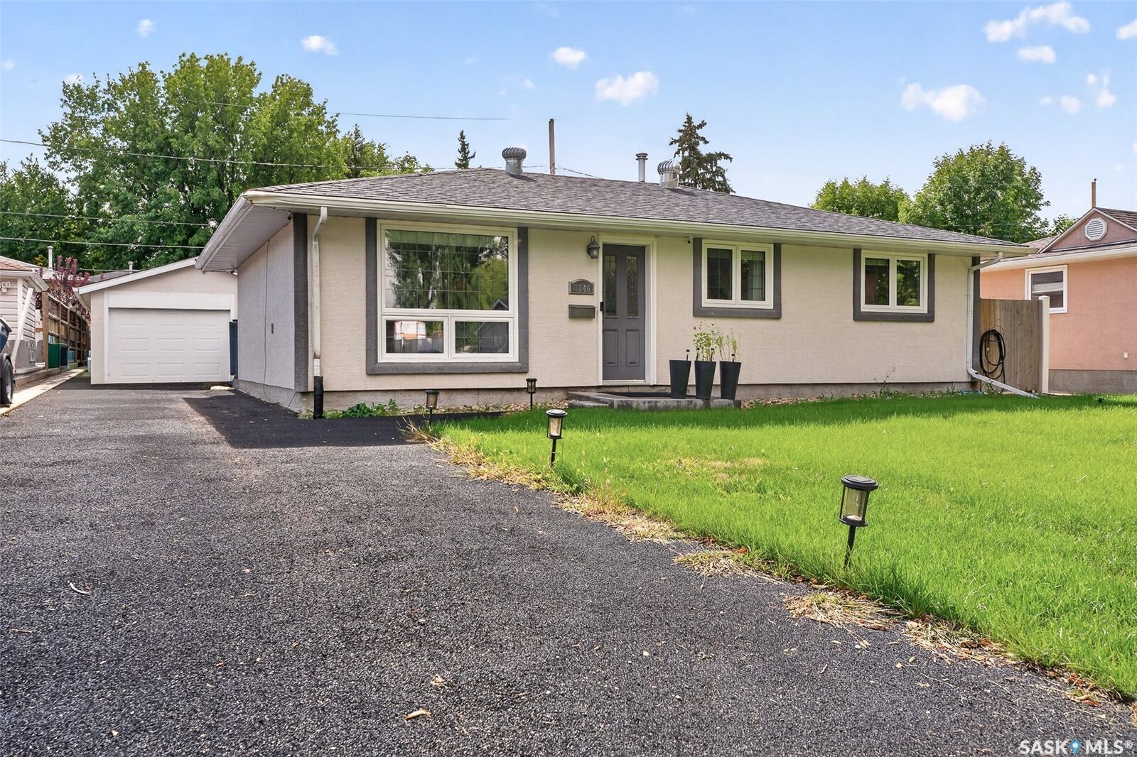 Property Photo:  1146 Duffield Crescent  SK S6H 5M4 