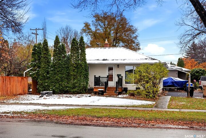 Property Photo: 440 Balfour Drive SK S4S 4J9