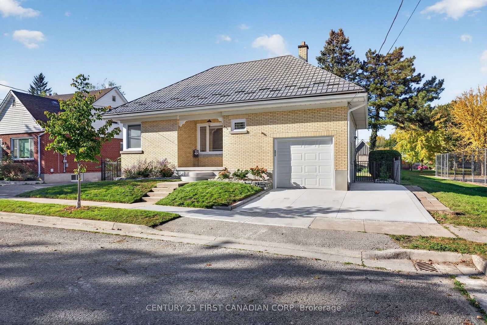 Property Photo: 636 Wallace Street ON N5Y 3R7