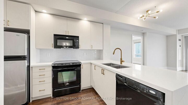 Property Photo: 181 Wynford Drive 1203 ON M3C 0C6