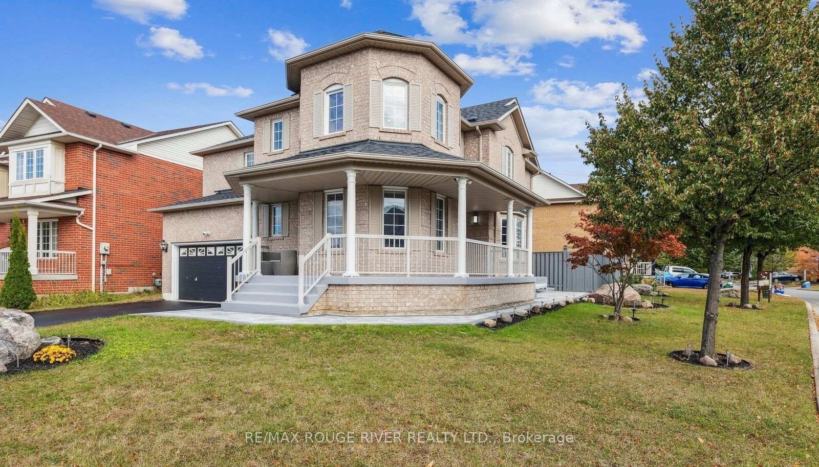 Property Photo: 1010 Langford Street ON L1K 2W1