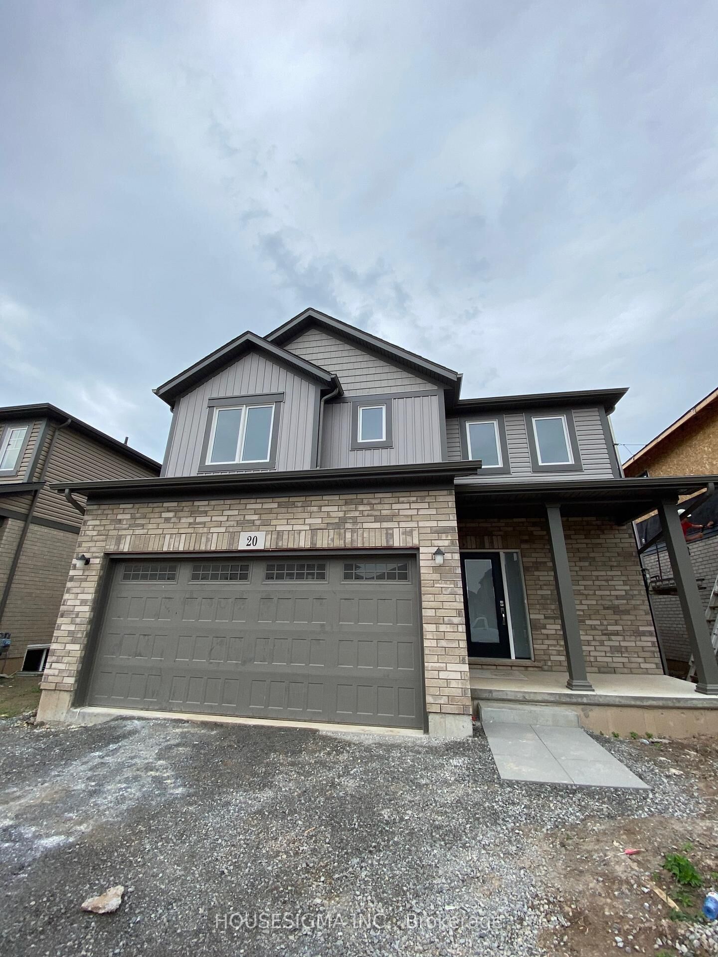 Property Photo:  20 Overholt Drive  ON L2V 0G5 
