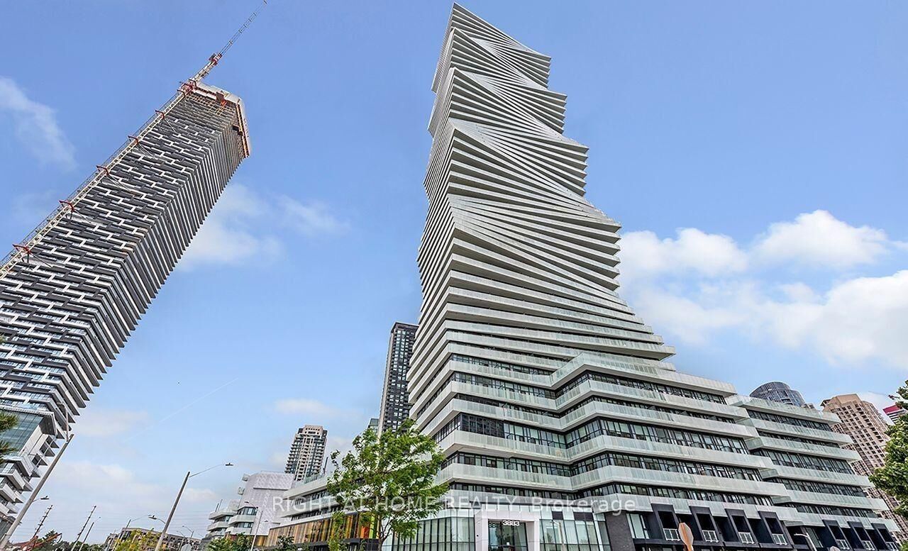 Property Photo: 3883 Quartz Road 1112 ON L5B 0M4