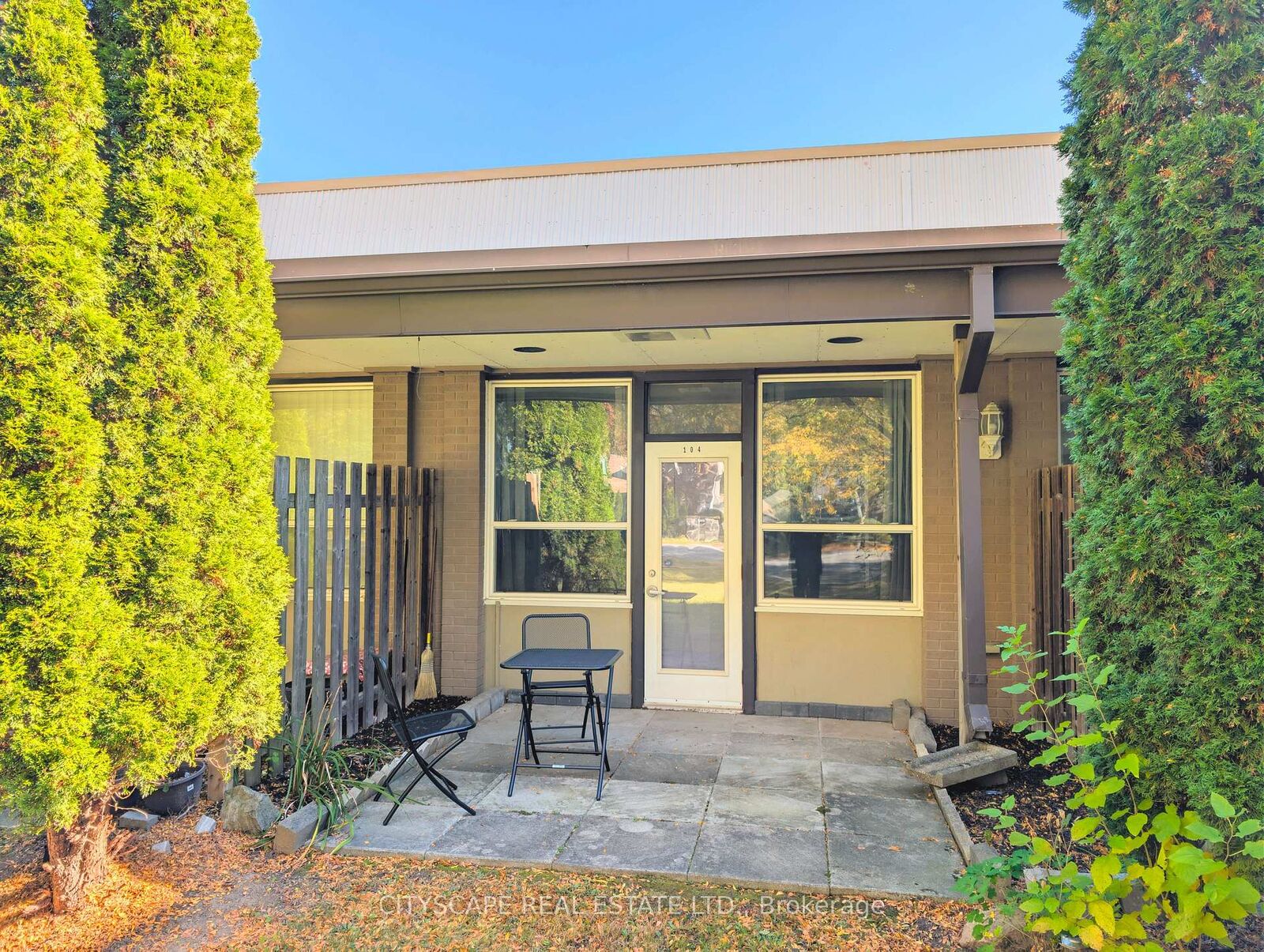 Property Photo: 6350 Dorchester Road 104 ON L2G 0A1