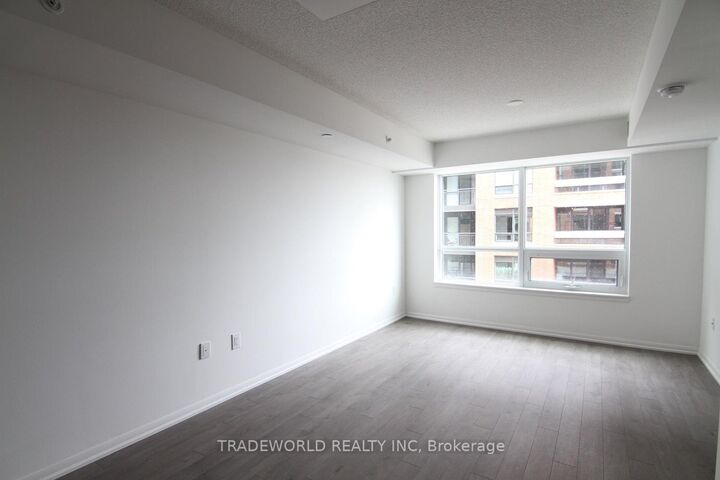 Property Photo:  3091 Dufferin Street 324  ON M6A 0C4 