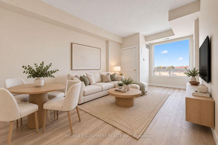 Property Photo: 32 Tannery Street 608 ON L5M 6T6