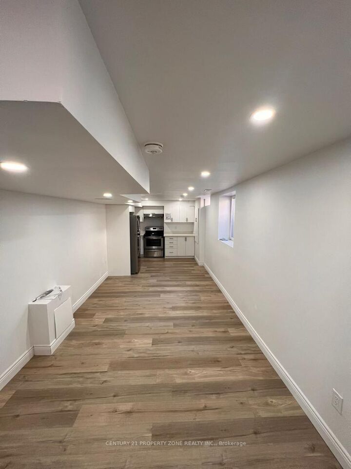 Property Photo:  308 Queen Mary Drive  ON L7A 3W9 