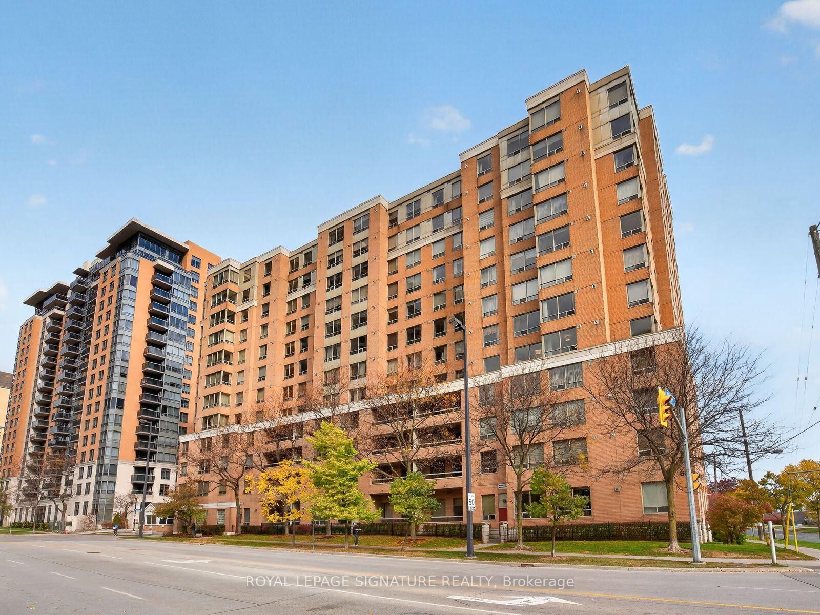 Property Photo: 88 Grandview Way 616 ON M2N 6V6