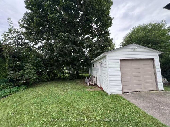 Photo de la propriété: 125 Broadway Avenue ON L8S 2W2