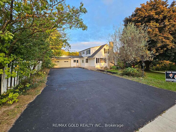 Property Photo:  285 North Water Street W  ON N0G 2L3 