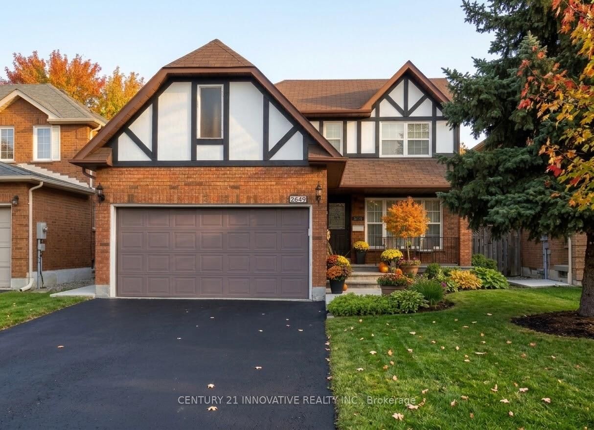 Property Photo: 2649 Credit Valley Road ON L5M 4J7