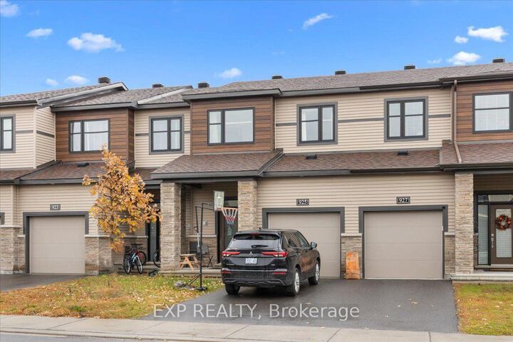 Property Photo: 925 Athenry Court ON K2J 7C9
