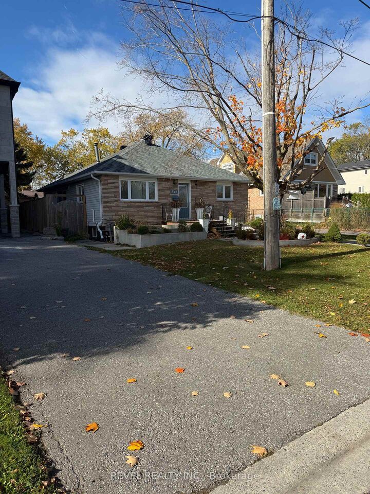 Property Photo:  540 West Shore Boulevard  ON L1W 2T6 