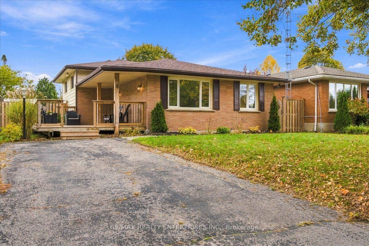Property Photo:  4 Allanton Boulevard  ON N3R 3B9 