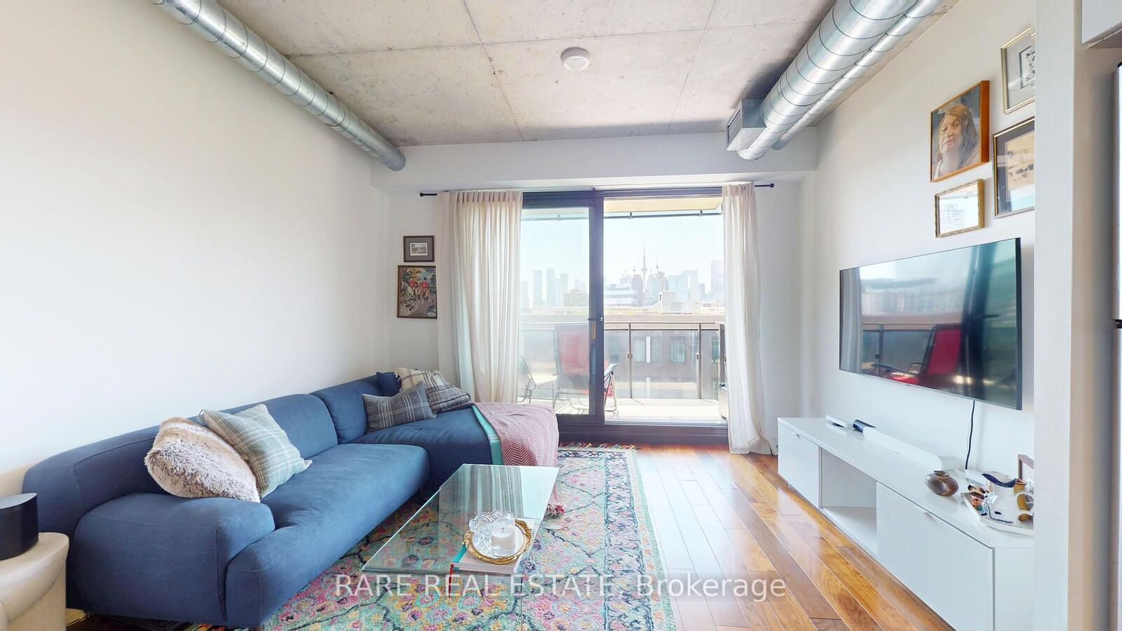 Property Photo:  47 Lower River Street 542  ON M5A 0G1 