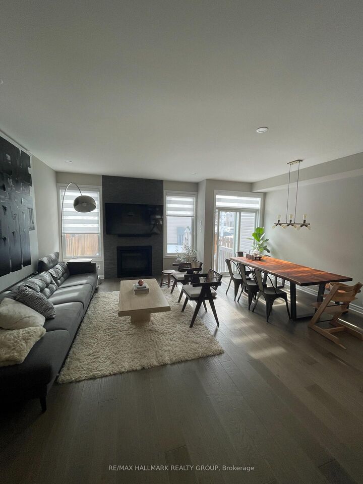 Property Photo:  227 Sittelle Pvt Private  ON K4A 1G1 